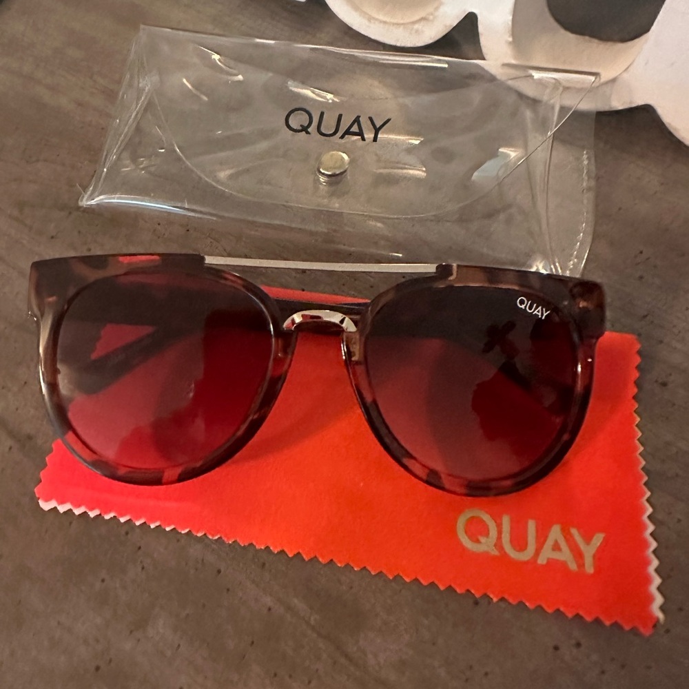 Quay Sunglasses NEW